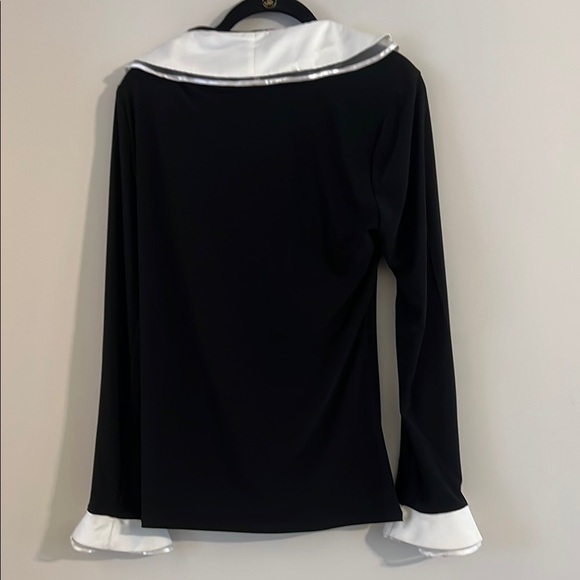 White House Black Market Elegant Black Top with White Accent Trim Size L - Picture 6 of 13